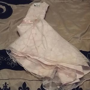 Girl's dress